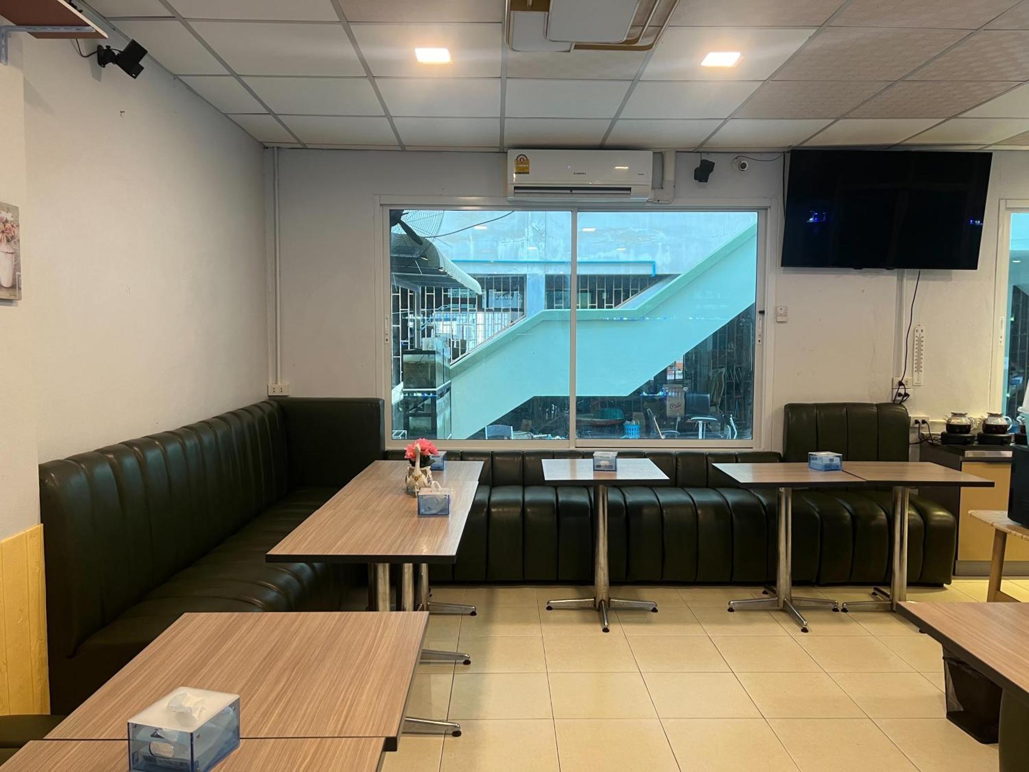 Alongkorn Hotel By Sb Samut Songkhram Exterior photo